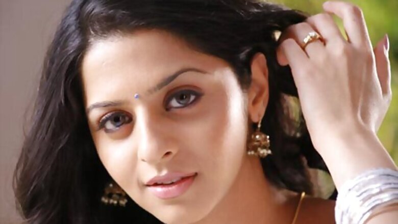 Tamil actress Vedhika bags Kannada remake of 'Brindavanam'