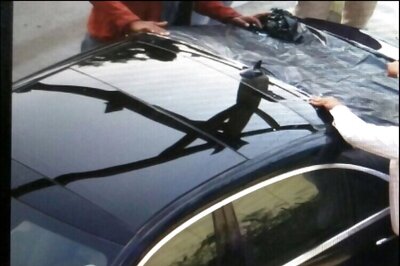 Caught on camera: Stones hurled at Shah Rukh Khan's car in Ahmedabad