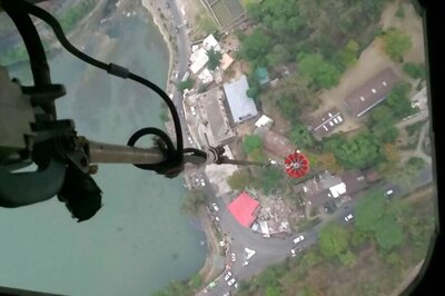 IAF Chopper Sprinkles Water to Douse Uttarakhand Forest Fires