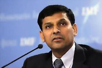 RBI keeps repo rate unchanged, cuts SLR for banks by 0.5 pc