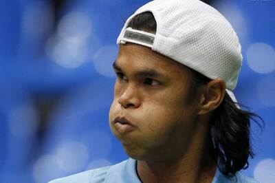 Somdev crashes out of French Open