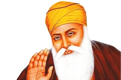 Guru Nanak Jayanti 2020: WhatsApp Messages, Greetings, SMS to Share with Your Loved Ones