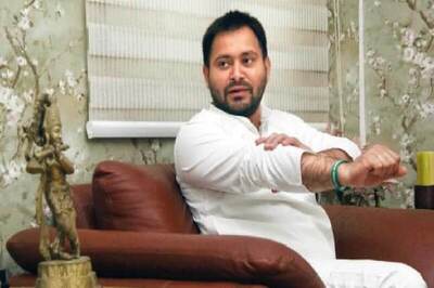 BJP Assumed Power in Bihar Through 'Chor Darwaza', Says Tejashwi, Demands Recounting of Postal Ballots
