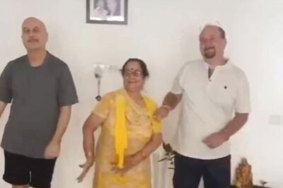 Anupam Kher's Mother Dulari Steals Limelight as She Dances to 'Savage Love' in New Video