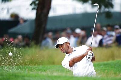 Favourite Tiger Woods hoping to beat rain at US Open