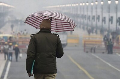Delhi Records Highest Rainfall for Jan in Last 32 Years; Maximum Temperature Dips to Season's Lowest