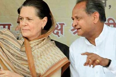 Amid Rajasthan Crisis, Congress Panel Asks Sonia to Pull Ashok Gehlot Out of Party President Race
