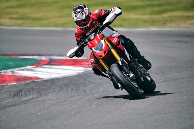 2021 Ducati Hypermotard 950 Unveiled, Here's Everything You Need to Know About the Motorcycle