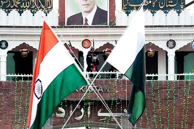 Pakistan Expels Indian High Commission Official Without Explanation