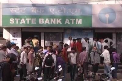 Demonetisation: Opposition Slams Govt For Continuing Restrictions on Withdrawals