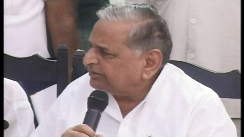 Mulayam Singh Yadav asks people to defeat communal forces in LS polls