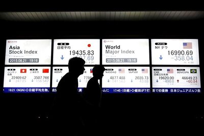 Asia Stocks Steady After Wall Street Tech Rout, Dollar Holds Gains