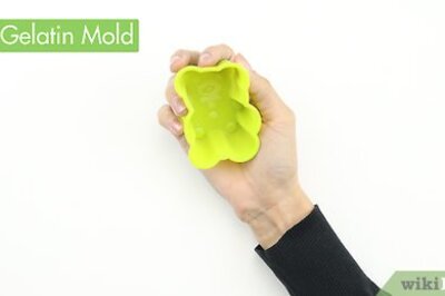 How to Make Gelatin Molds with Decorations Inside