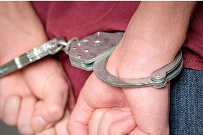 Delhi: Robber Leaves Behind Rs 500 On Finding Nothing Valuable At Elderly Couple's House