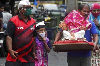 Restricted Entry, No Touching of Idols: Govt Calls for Covid-appropriate Behaviour in its Festive Season SOPs