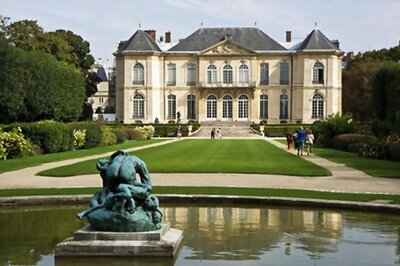 Romantic Exhibitions For Valentine's Day Outings