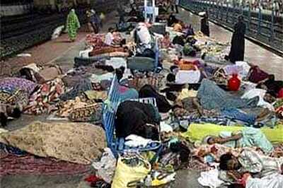 Flood death toll in Andhra, Karnataka rises to 275