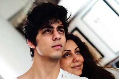 KWK 7: Gauri Khan Has a Priceless Dating Advice for Son Aryan Khan, Asks Him to Do This