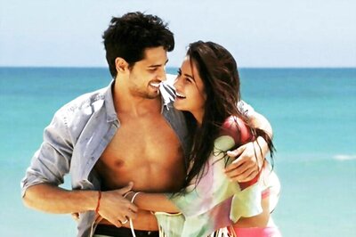 Sidharth Malhotra, Katrina Kaif Look Refreshing in the First Look of 'Baar Baar Dekho'