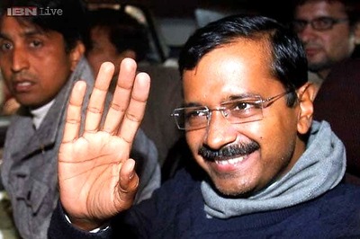 AAP's anti-corruption helpline: Two Delhi Police constables caught taking bribe