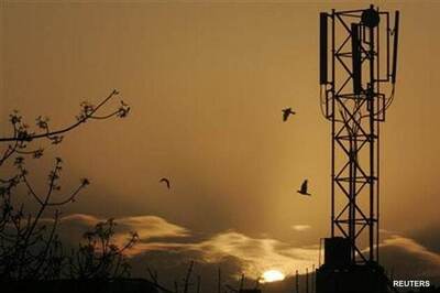 Spectrum auction for 4 bands to start on Wednesday