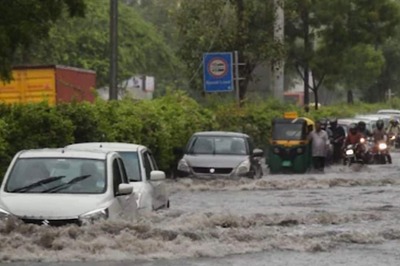 Day After Record Rain, Delhi-NCR Locals Wake up to Heavy Downpour; to Continue for Next 2 Hrs: IMD
