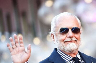 Napoli Chief Aurelio De Laurentiis in Hot Waters After Shoving Cameraman Ahead of UCL Clash Against Barcelona