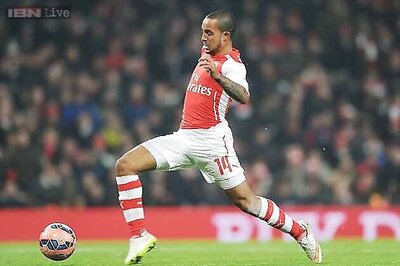 Theo Walcott back and happy alongside 'special' Alexis Sanchez