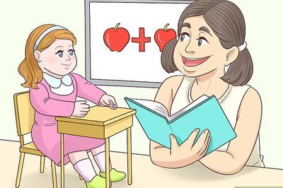 How to Play With American Girl Dolls