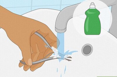 How to Use a Cuticle Cutter
