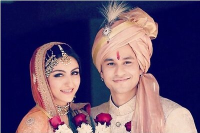 Kunal Kemmu Shares Throwback Video to Wish wife Soha Ali Khan on Their 5th Wedding Anniversary