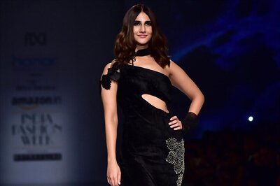 AIFW 2017: Vaani Kapoor Is a Vision In This Black Rina Dhaka Outfit