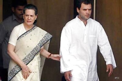 Clamour in Congress for Sonia or Rahul as Leader of Opposition in LS