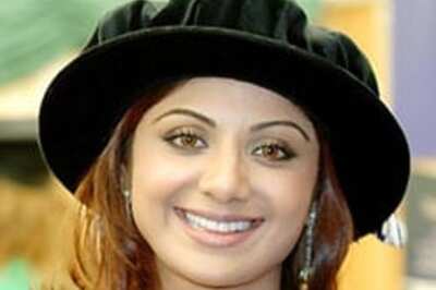 Lucky lips Shilpa Shetty charges $20,000 to open them