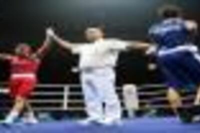 Saunders gives British boxing team a boost