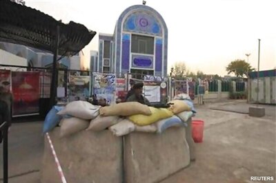 Pakistan cuts phones in hope of stopping attacks