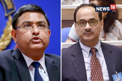 CBI Officer Supervising Probe Against No. 2 Rakesh Asthana Recuses Himself