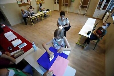 Divided Montenegro Starts Knife-edge Election