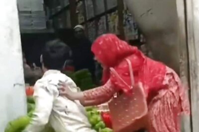 Watch: Street Turns Into WWE Arena As Woman Throws Punches And Kicks At Husband