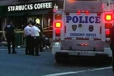 Minor blast in New York, cops look for clues