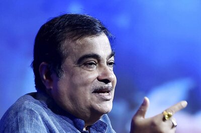 Flex-Fuel Vehicle Manufacturing by Auto Firms to Begin Within 6 Months: Gadkari
