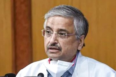 'Vaccinate All First, Boosters Can Wait': Dr Guleria as Data Suggests 1 Cr Jabs/Day to Meet Dec Deadline