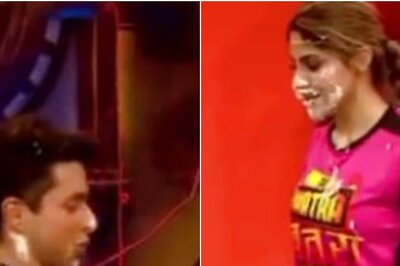 Nikki Tamboli Confesses She Wants To Marry Pratik Sehajpal, Latter Kneels Down To Propose To Her