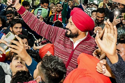 Punjab Polls: Cong Tries to Buy Peace with Tickets, AAP Goes for Winnability, BJP-Captain Search for New Narrative