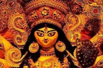 Kolkata ITC Hotel Chefs Handcraft Chocolate Durga Armed With Covid-19 Vaccine