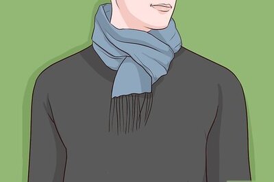 How to Wear a Short Scarf