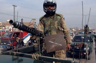 Suicide bombing kills 12 in Pakistan