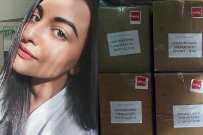 Sonakshi Sinha Thanks Fans for Donating PPE Kits to Pune Hospital