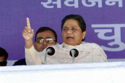 Mayawati Sacks Naseemuddin Siddiqui, Calls Emergency Meeting of top BSP Leaders