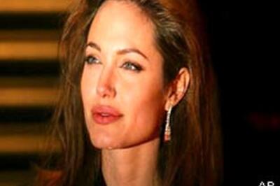 Angelina Jolie to be the new face of Armani